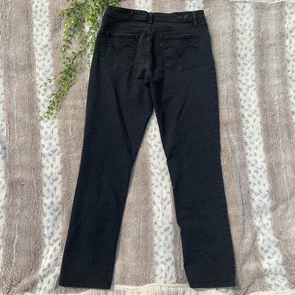 Levi’s Classic Mid Rise Black Denim Skinny Jeans - Picture 7 of 10